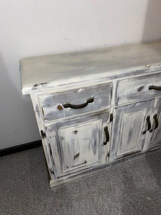 Aparador madera blanco desgastado