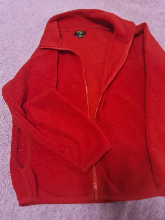 Chaqueta polar roja niño