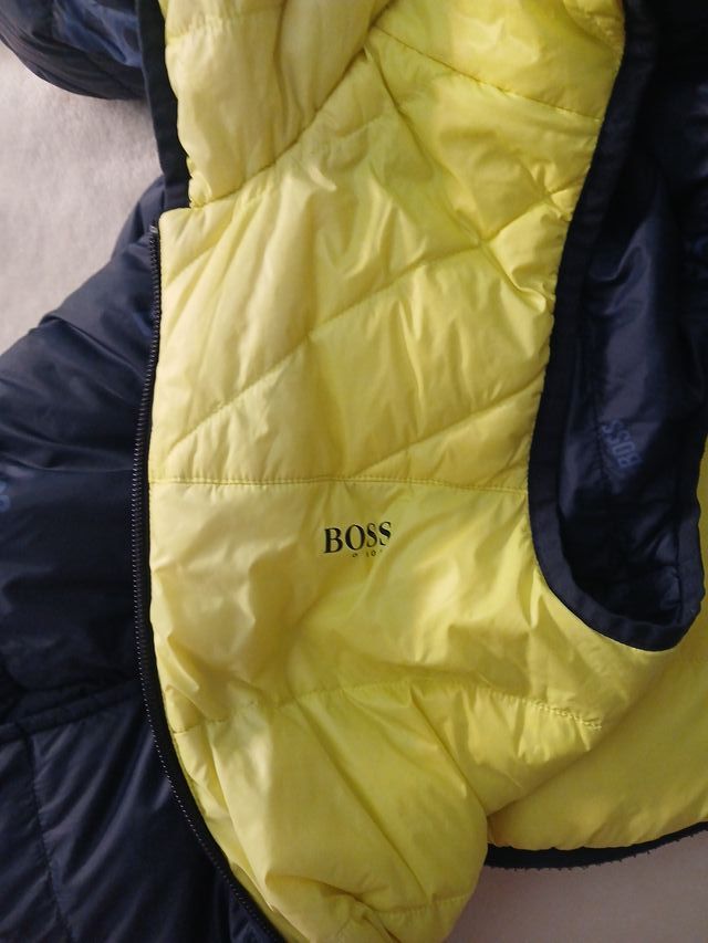 Chaleco Boss reversible azul y amarillo