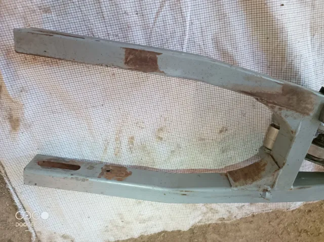 Basculante Derbi BI3 con amortiguador