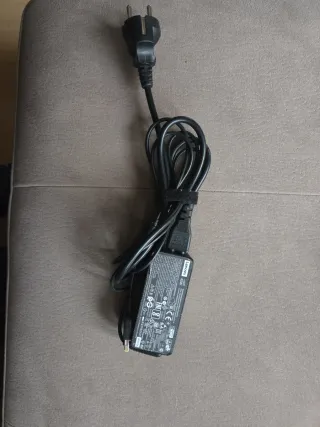 Cargador Lenovo 20V 45W Portátil