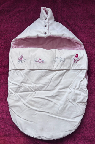 Sacco nanna Jacadi con la storia cappuccetto Rosso