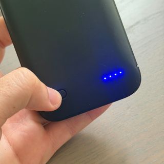 Custodia con batteria nera per iPhone X/Xs