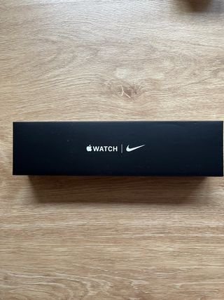 Caja Apple Watch Nike Negra
