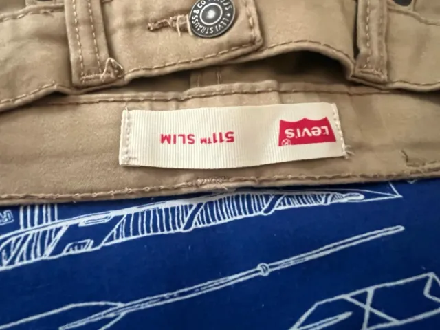 Vaqueros Levi's 511 Niños Beige talla W25 L25