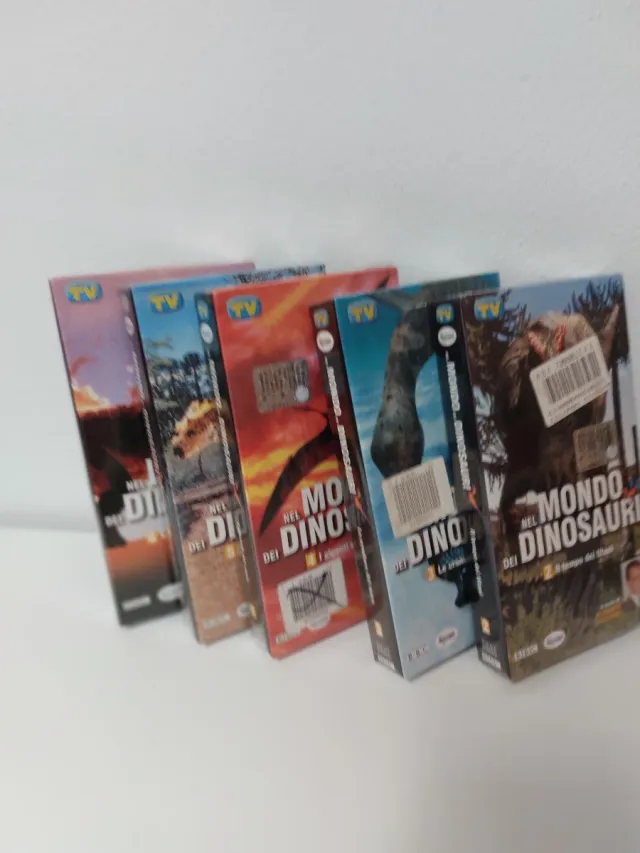 Nel Mondo dei Dinosauri VHS