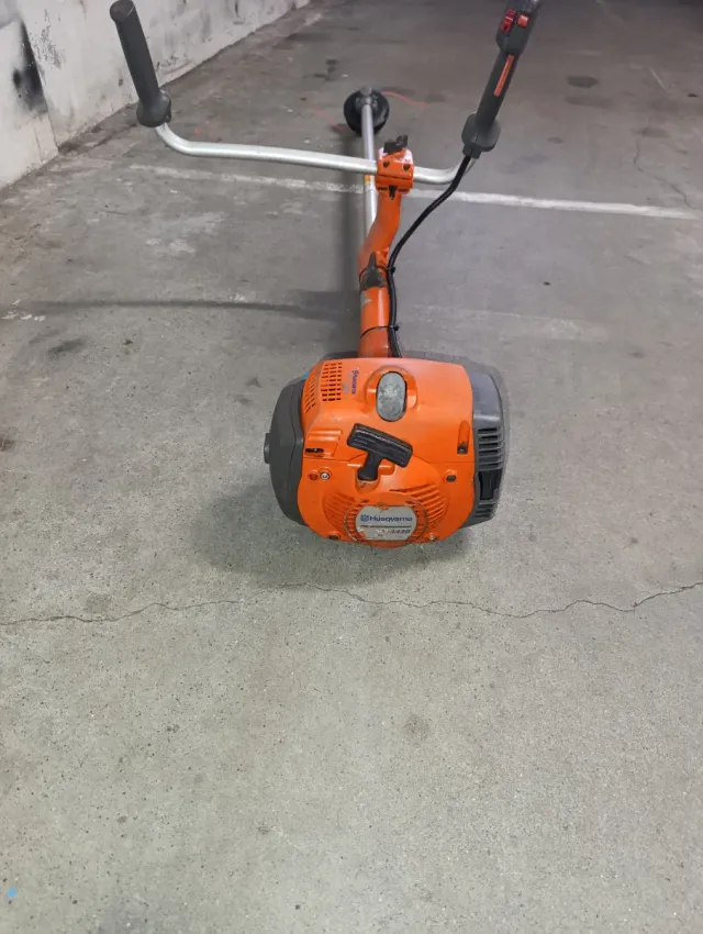 Desbrozadora Husqvarna 343R