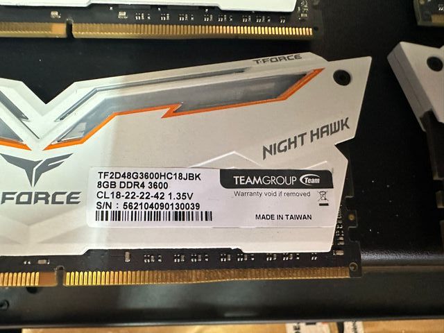 TEAMGROUP T-Force Night Hawk RGB 32GB RAM