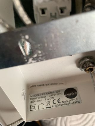 Lámpara LED con forma de Cubo