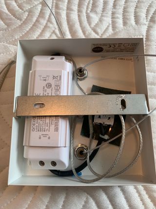 Lámpara LED con forma de Cubo