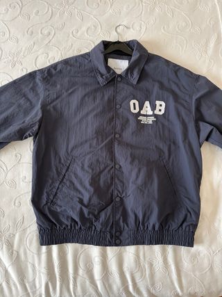 Cazadora Bershka Coach Jacket Azul/Gris