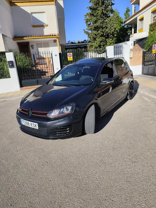 Volkswagen Golf GTI 300cv