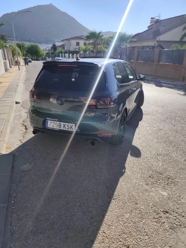 Volkswagen Golf GTI 300cv