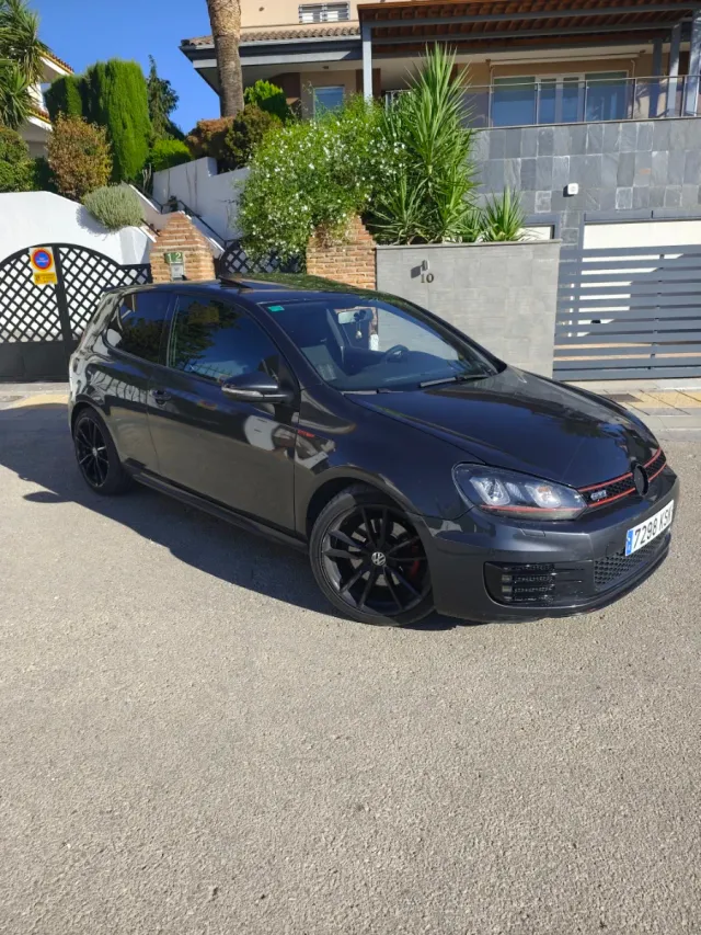 Volkswagen Golf GTI 300cv