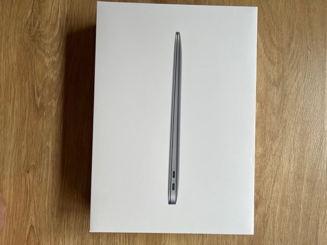 Caja MacBook Air Gris