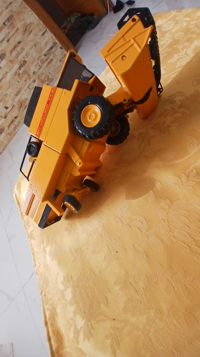 Cosechadora de juguete metal