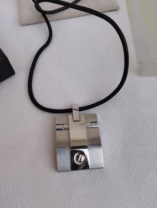 Colgante Lotus Hombre Plata y Negro