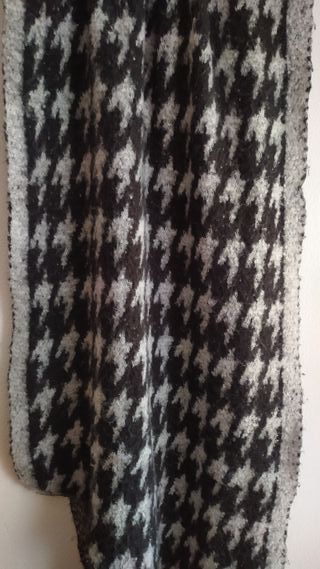 Bufanda, chal, grueso, tonalidad gris