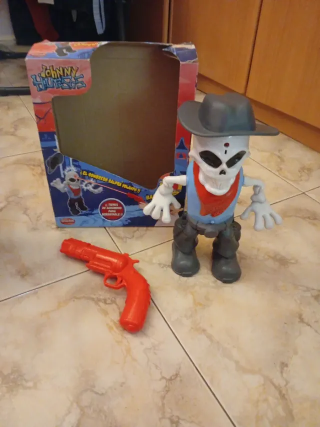 Juguete Johnny Huesos con Pistola Roja