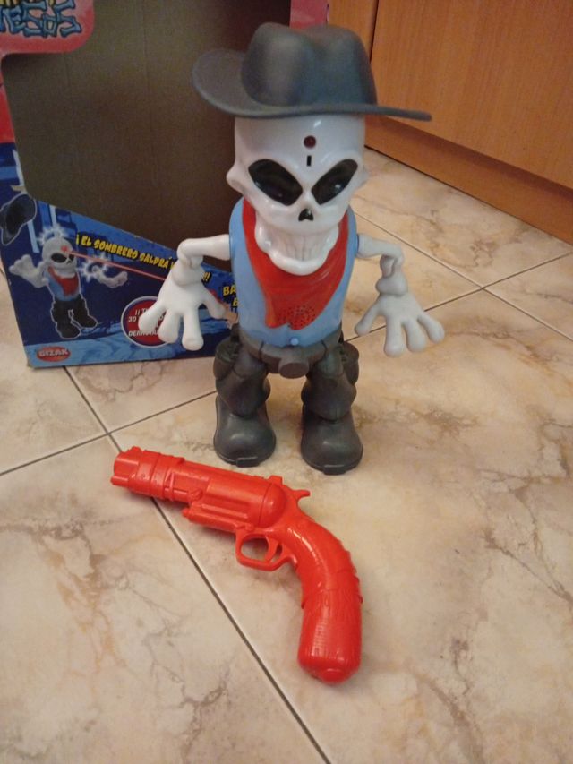 Juguete Johnny Huesos con Pistola Roja