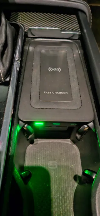 Cargador Movil Inalámbrico Volvo