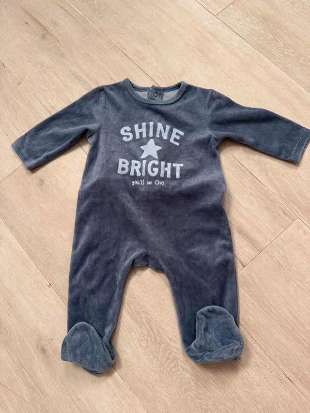 4 pijamas bebé niña