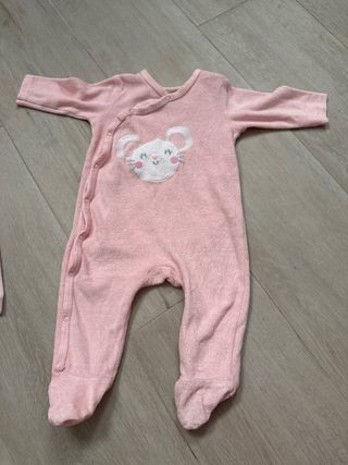 4 pijamas bebé niña