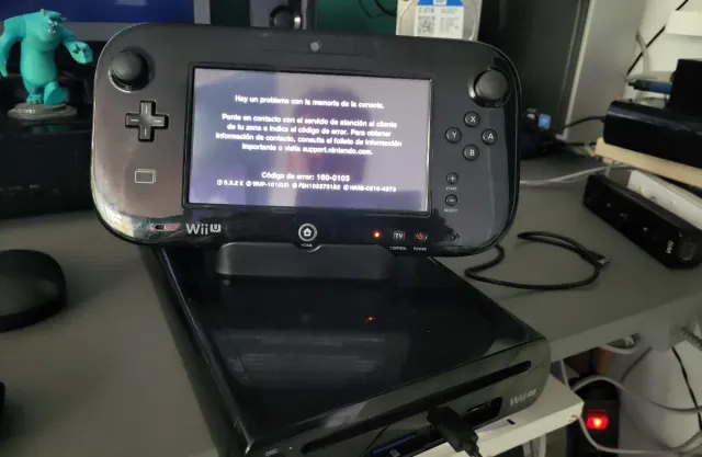 Nintendo Wii U 32GB Negra con error