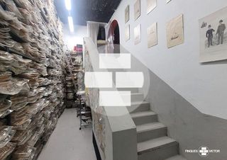Local comercial en venta en El Raval en Barcelona