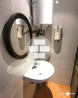 Local comercial en venta en El Raval en Barcelona