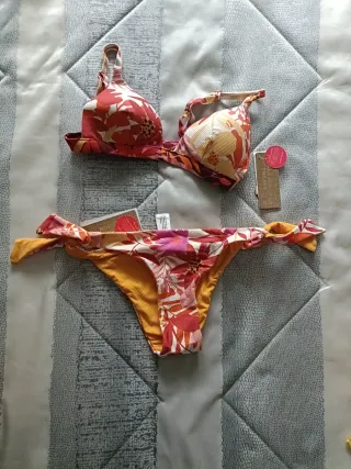 Bikini. Con etiqueta. Costó 47€