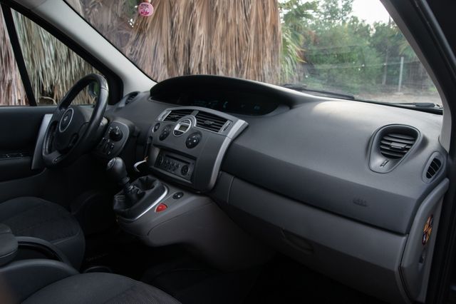 Renault Grand Scénic Dynamique 7 plazas 1.9dCi EU4