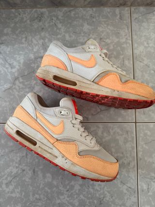 Nike Air Max Blanco y Naranja
