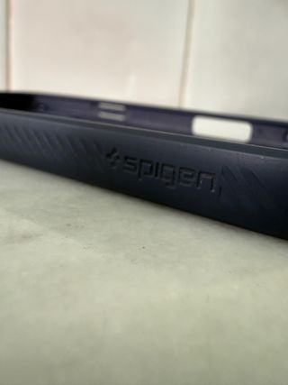 Cover Spigen iPhone 16 Plus