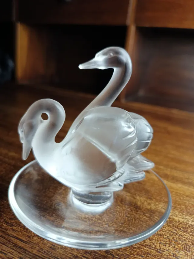 Lalique plato anular 2 cisnes