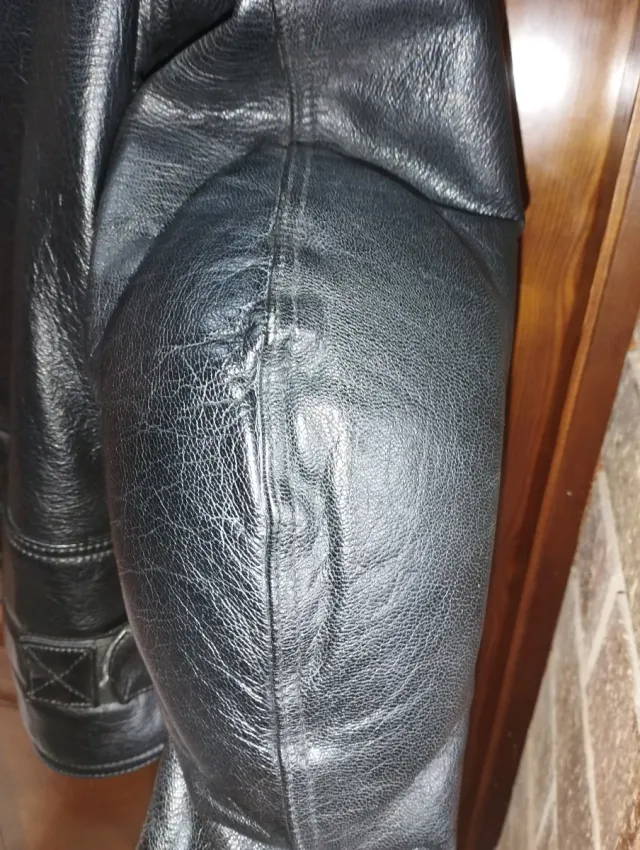 Chaqueta Cuero Deportiva Moto entallada