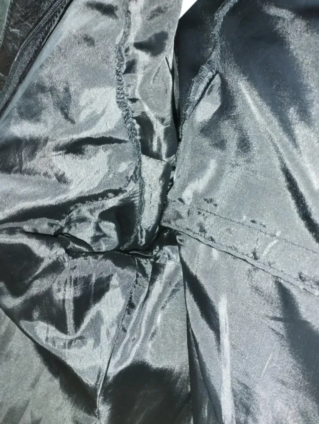 Chaqueta Cuero Deportiva Moto entallada