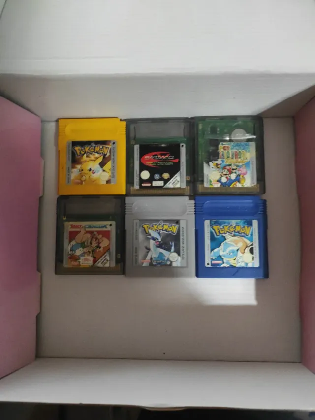 Pacchetto giochi Pokémon e Mario per Game Boy