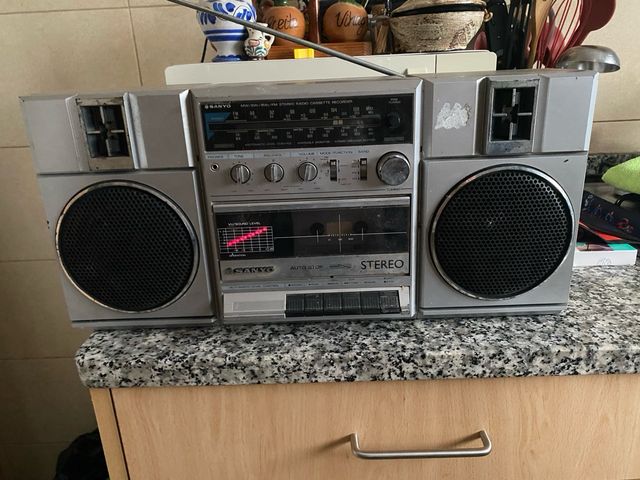 Radio Sanyo M9811k Cassette Boombox