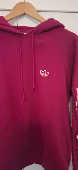 Sudadera Adidas Talla M/40 con volantes