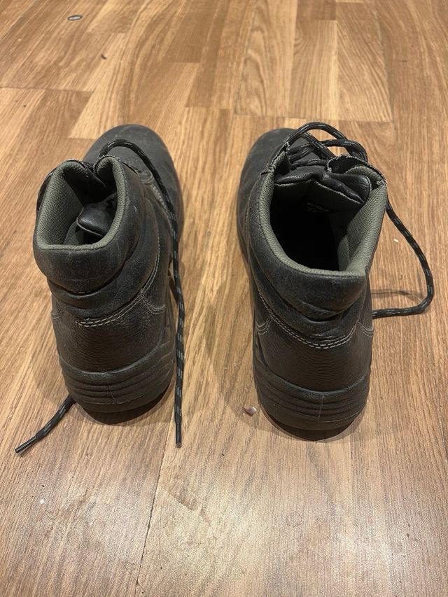 Botas de seguridad negras