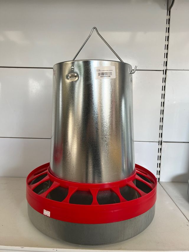 Tolva para gallinas y aves de corral de 20 kilos