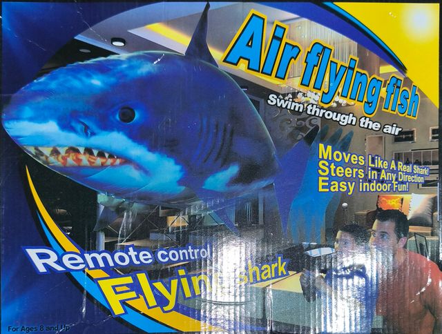 Tiburón Volador Control Remoto