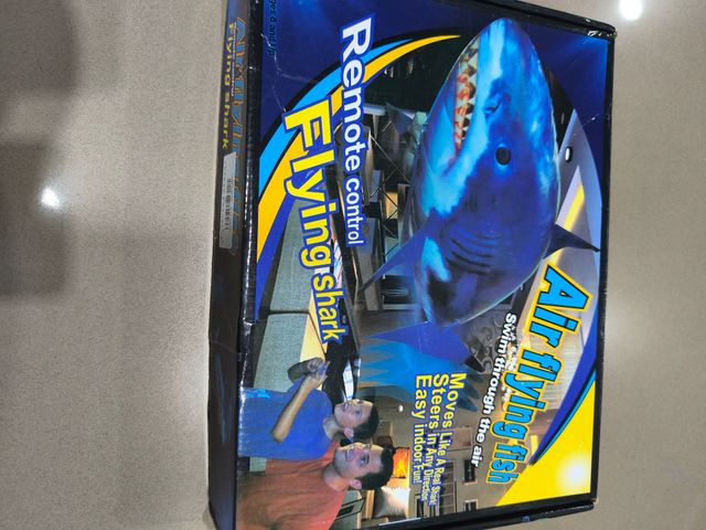 Tiburón Volador Control Remoto