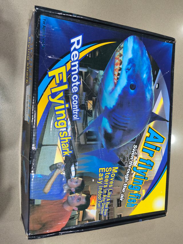 Tiburón Volador Control Remoto