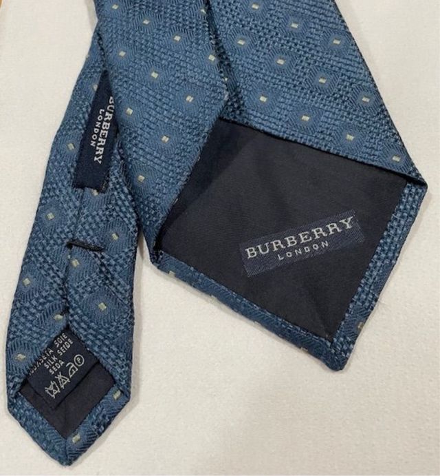 Corbata Burberry