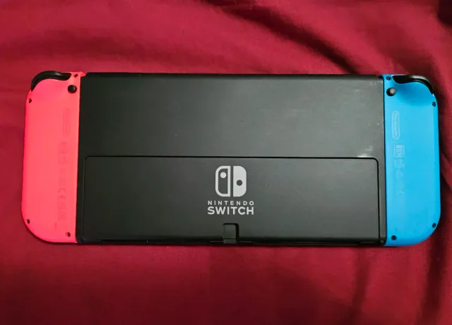 Nintendo Switch OLED + Accesorios