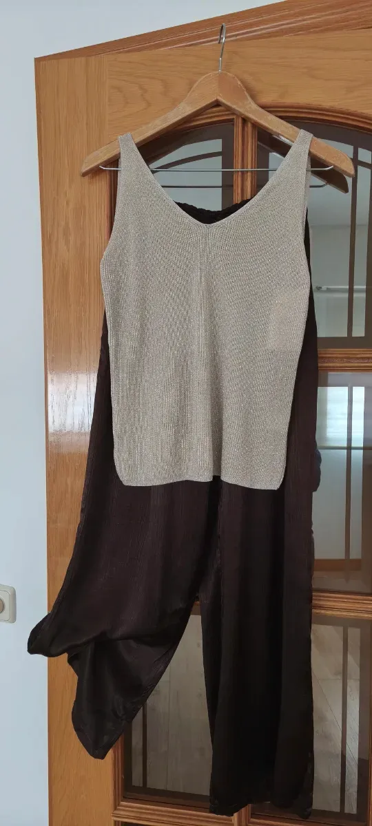 Conjunto pantalón y bomber marrón