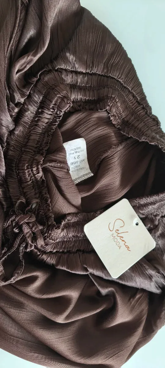 Conjunto pantalón y bomber marrón