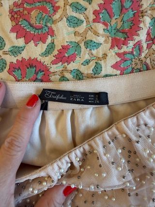 Minifalda Zara pedrería rosa Talla S